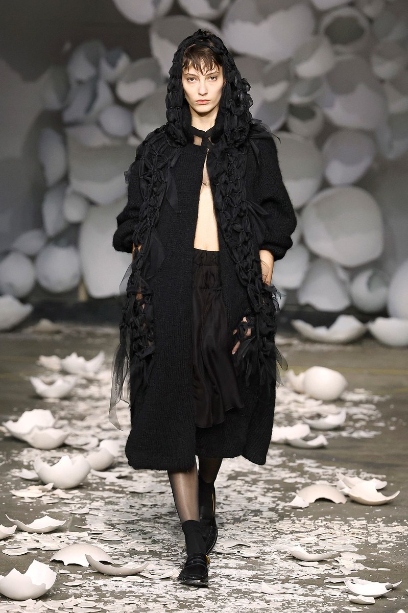 Pauline Dujancourt FW26 Women Looks Report