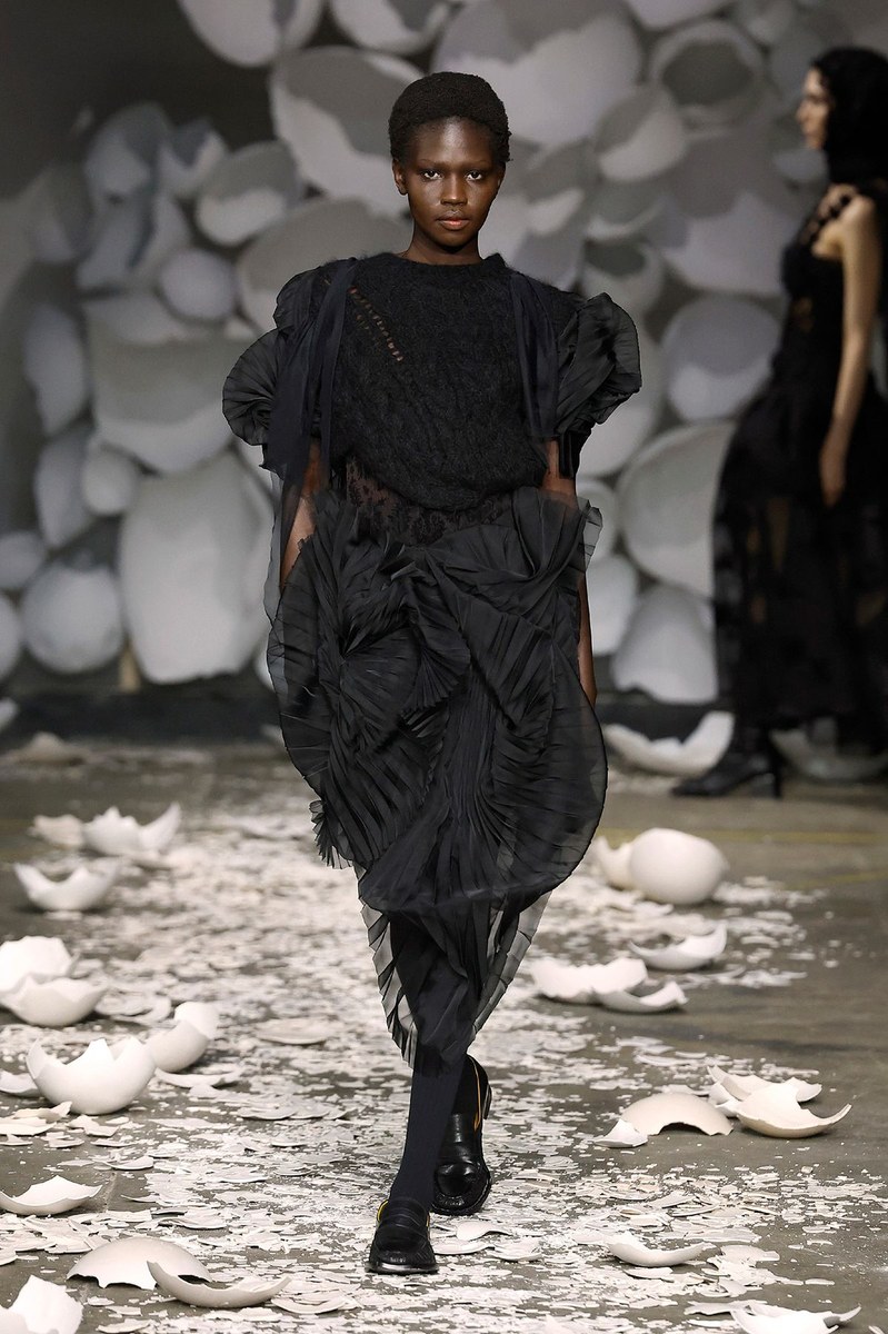 Look 3