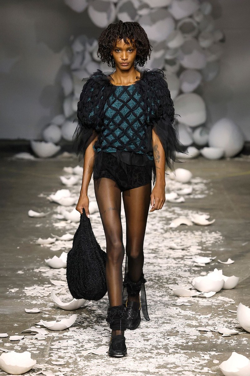 Look 12