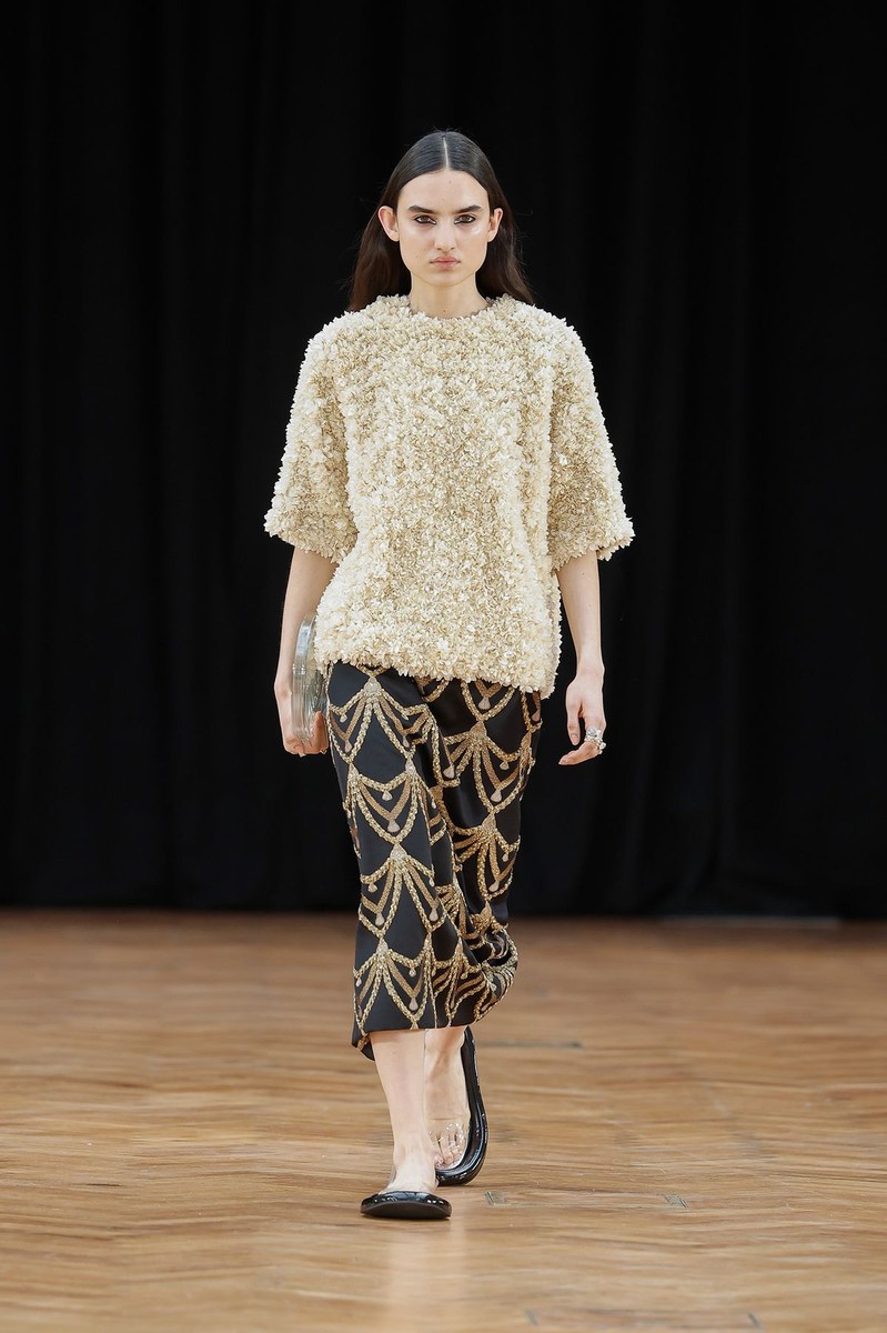Look 3