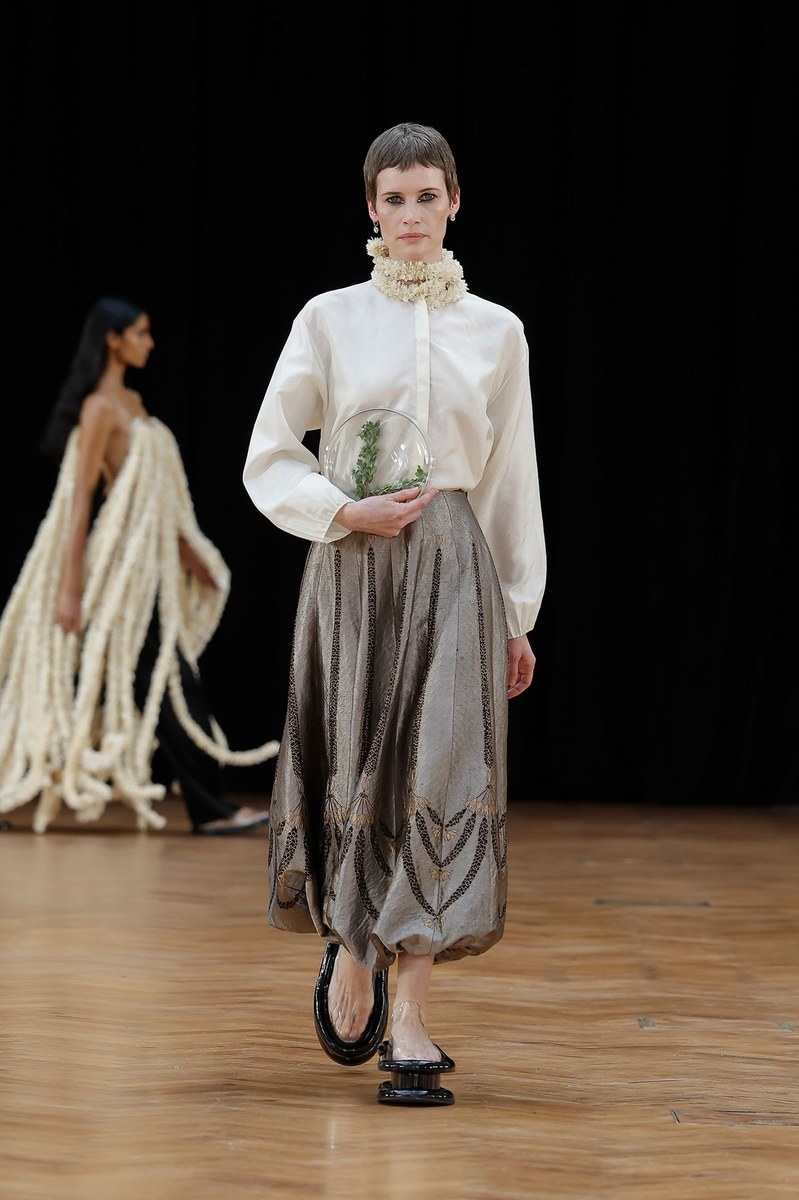 Look 9