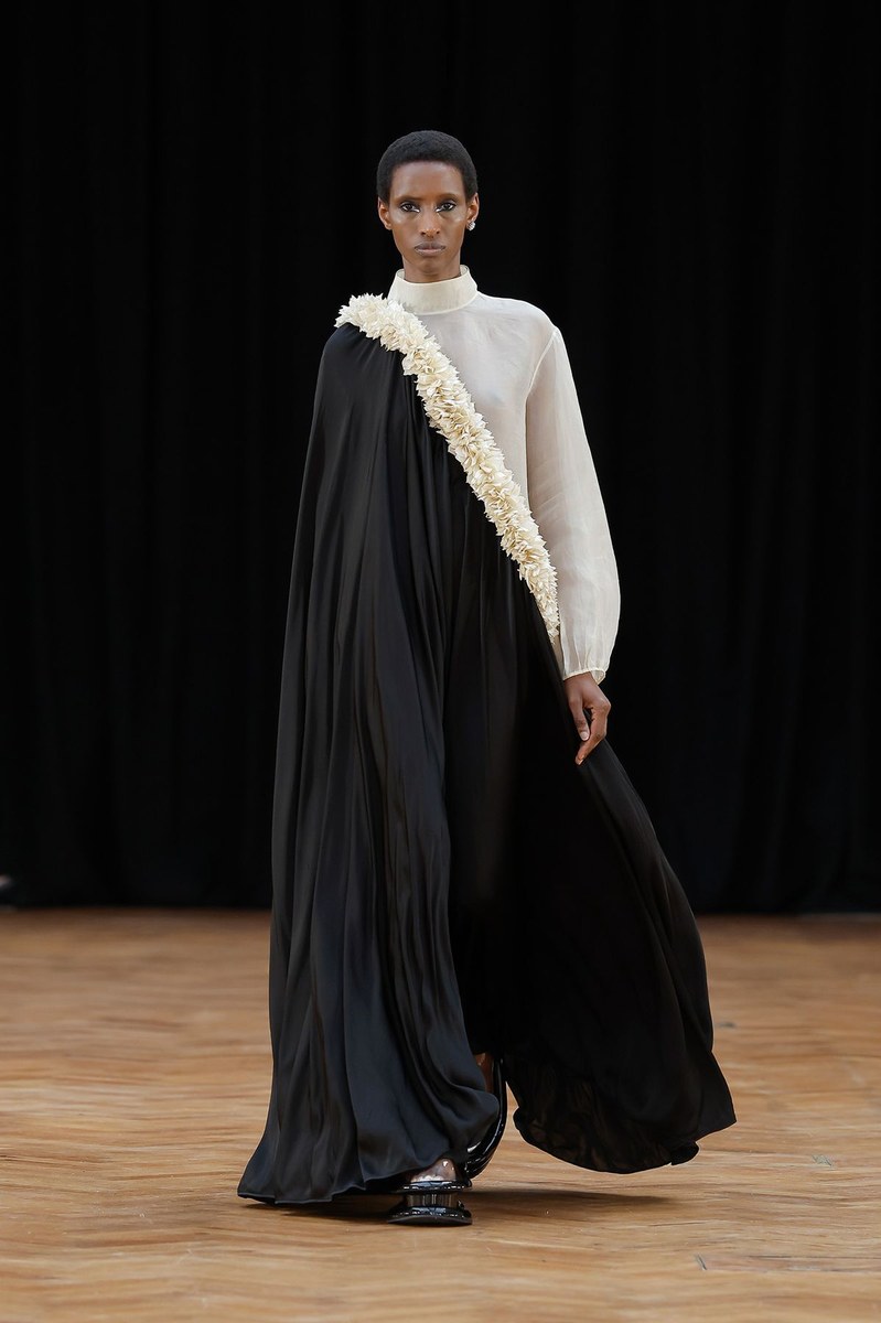 Look 12