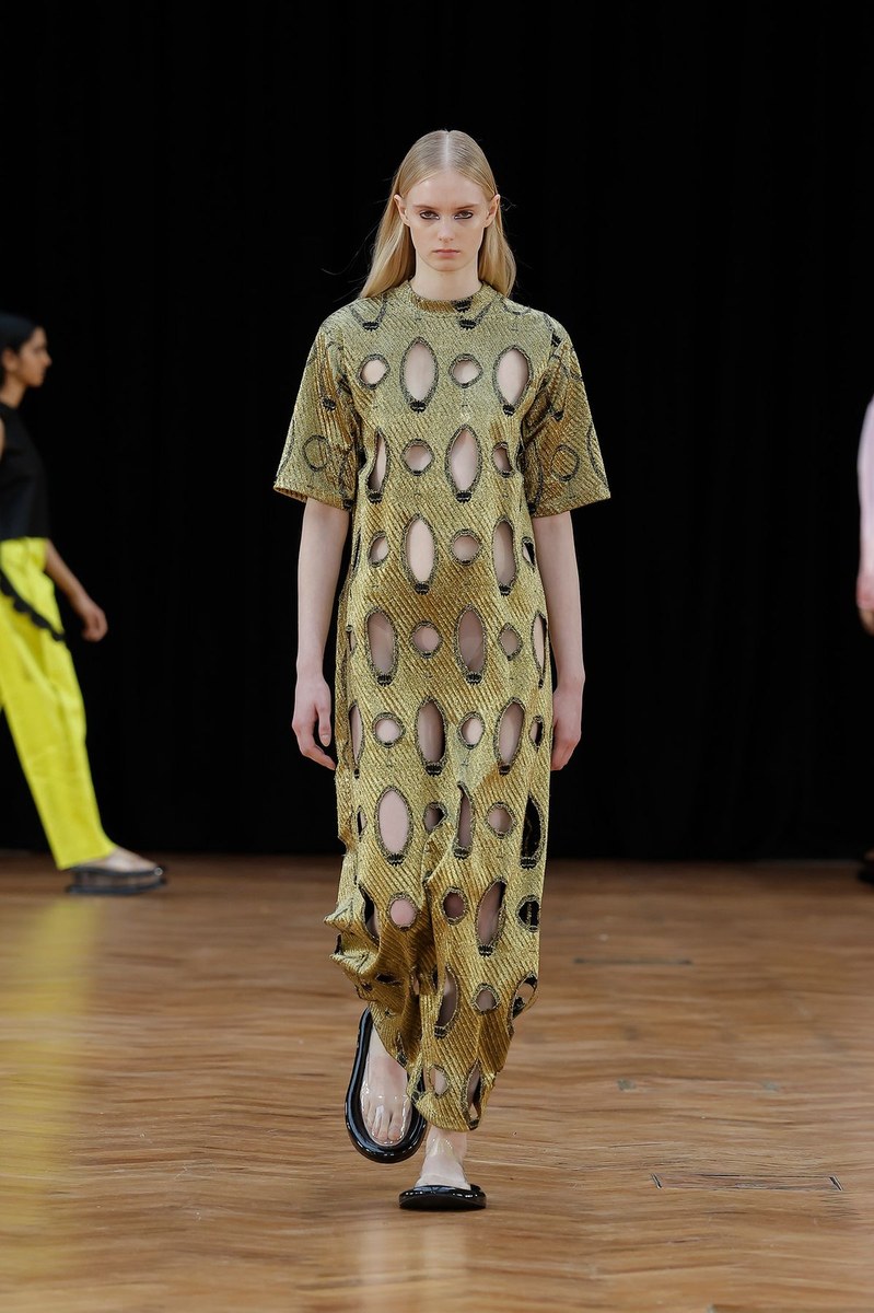 Look 19