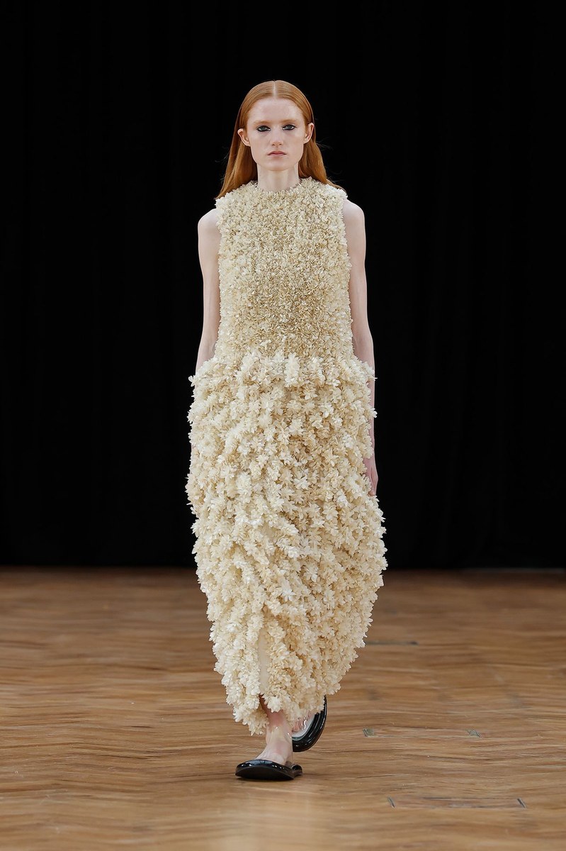 Look 24
