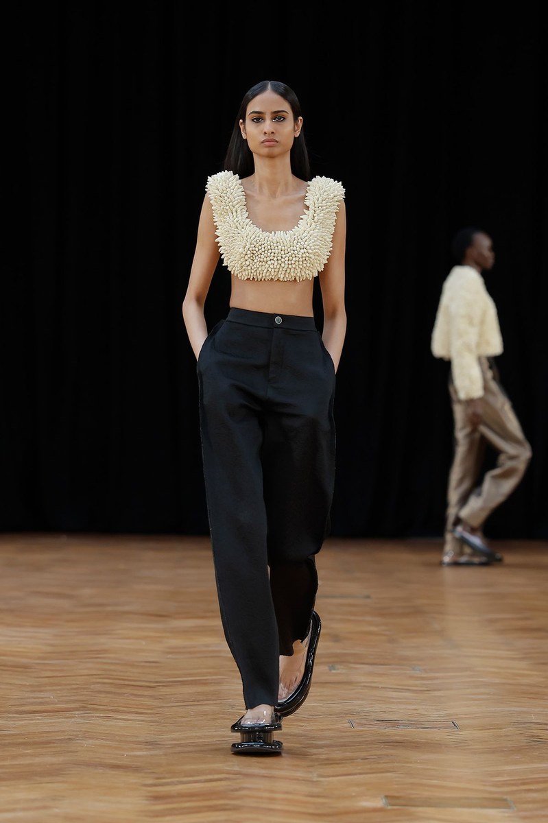 Look 29