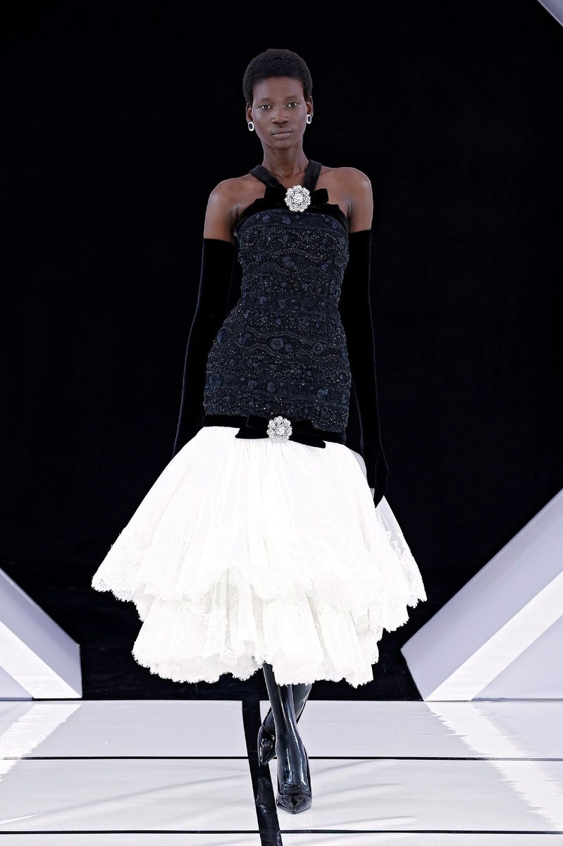 Look 4