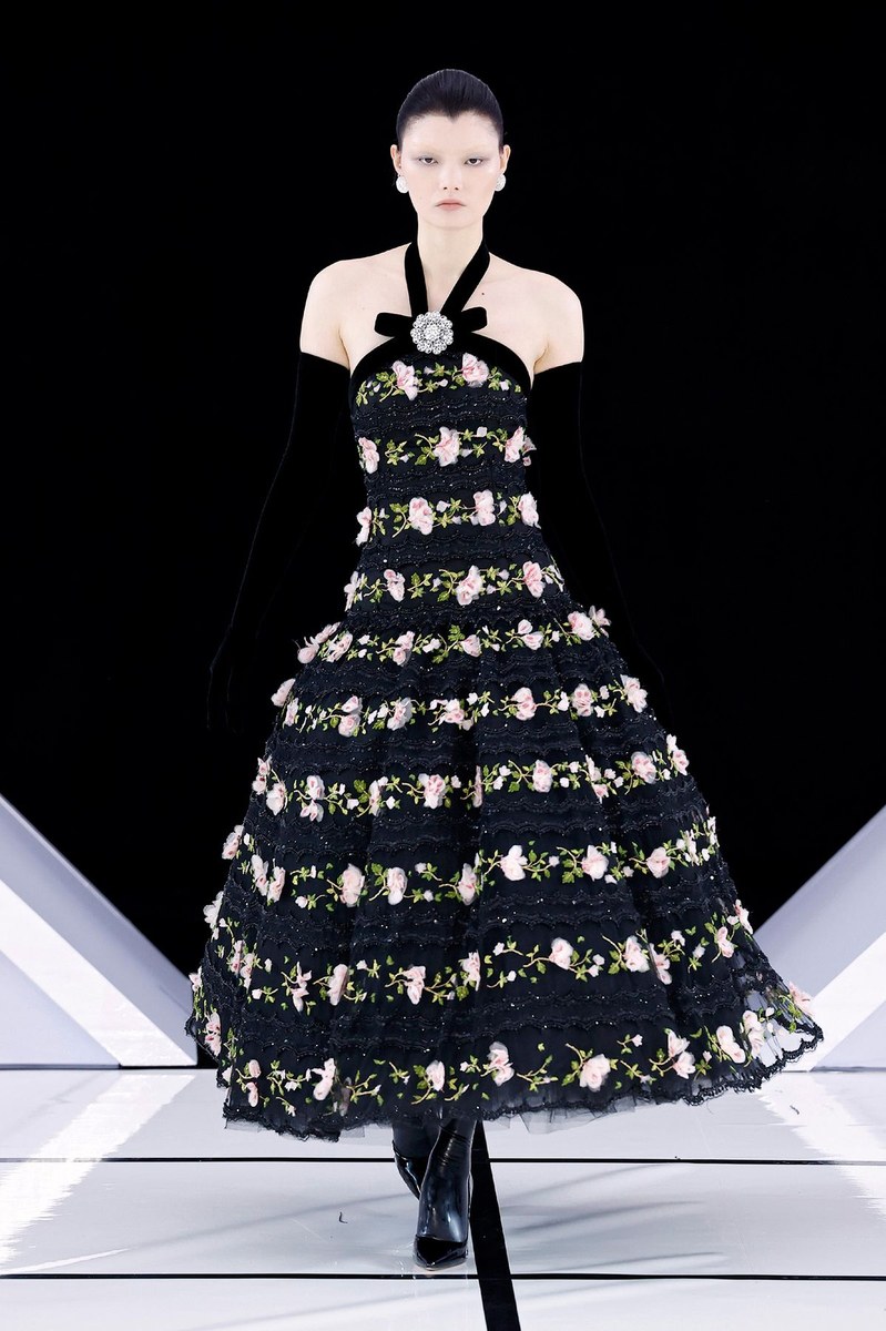 Look 15