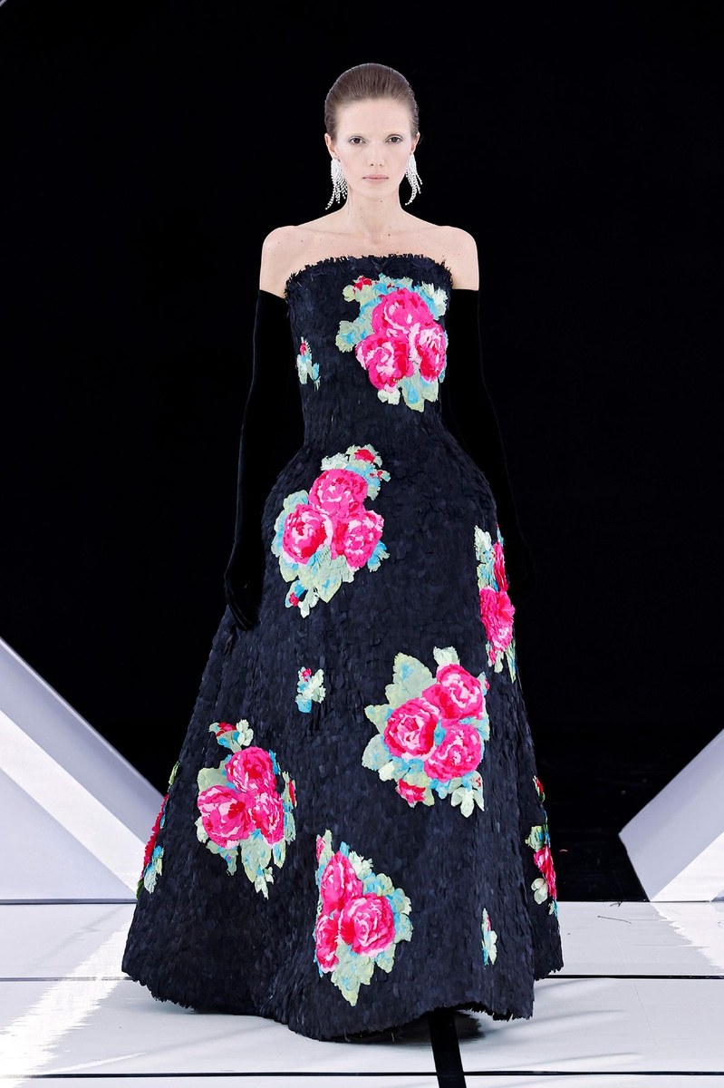 Look 25