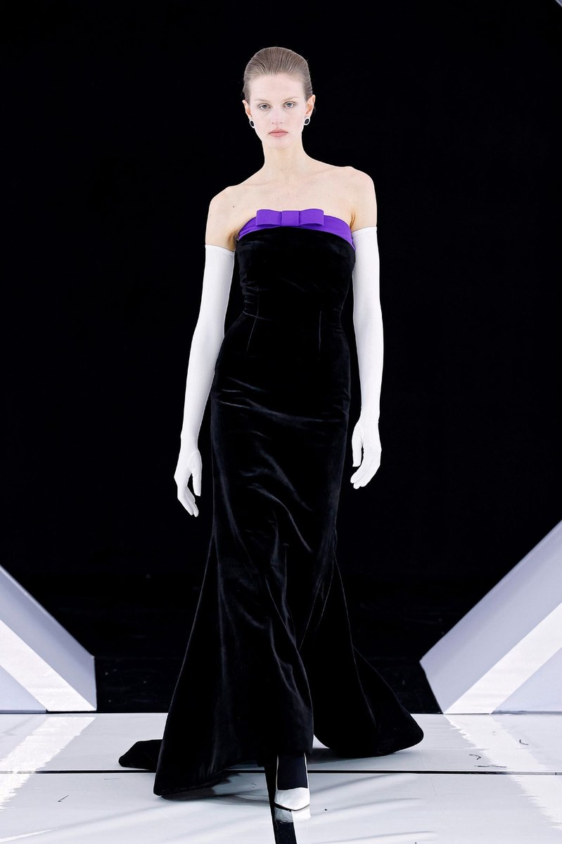 Look 32