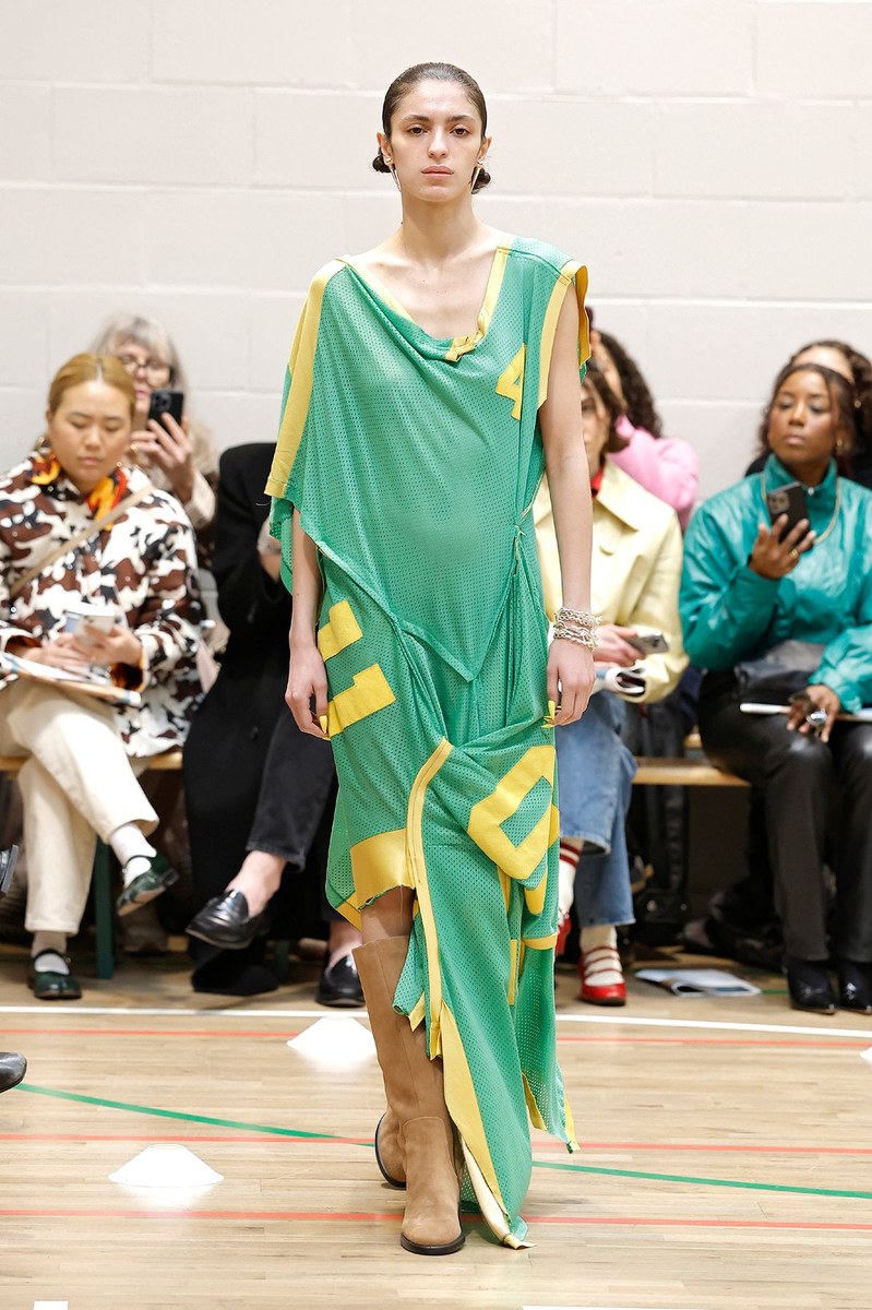 Look 7