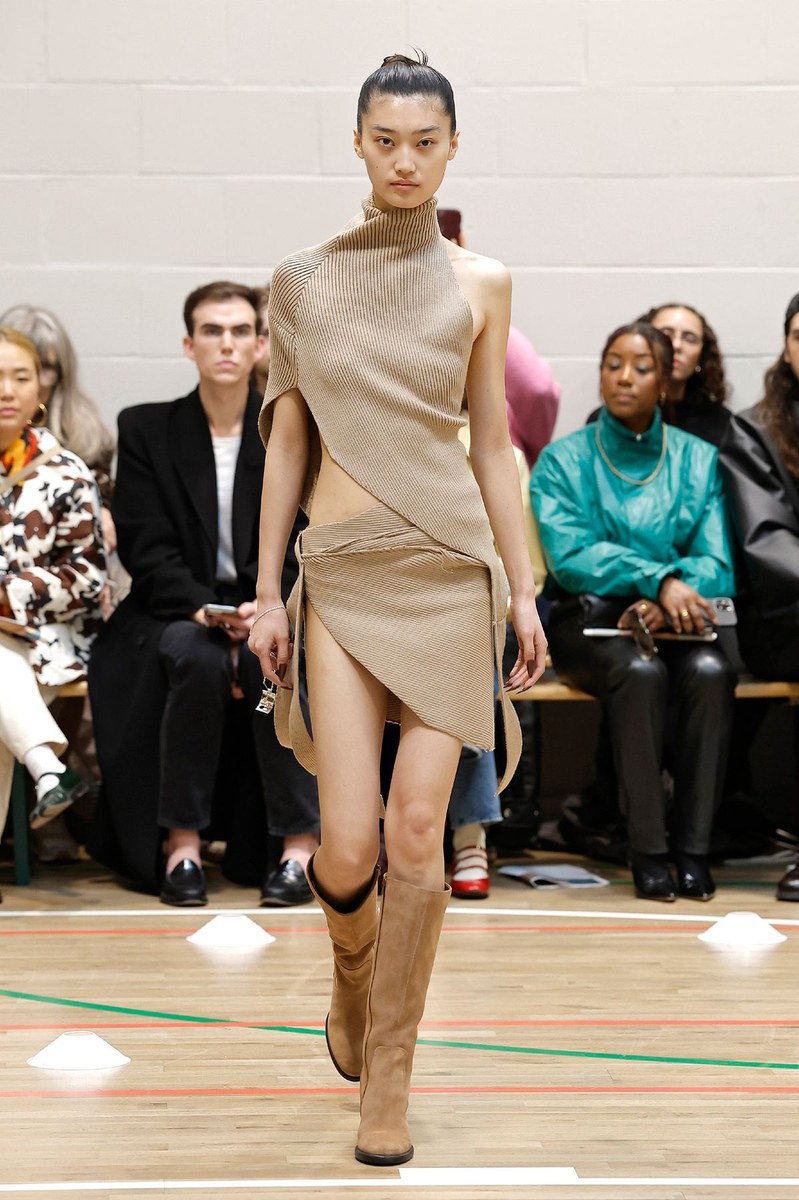 Look 17