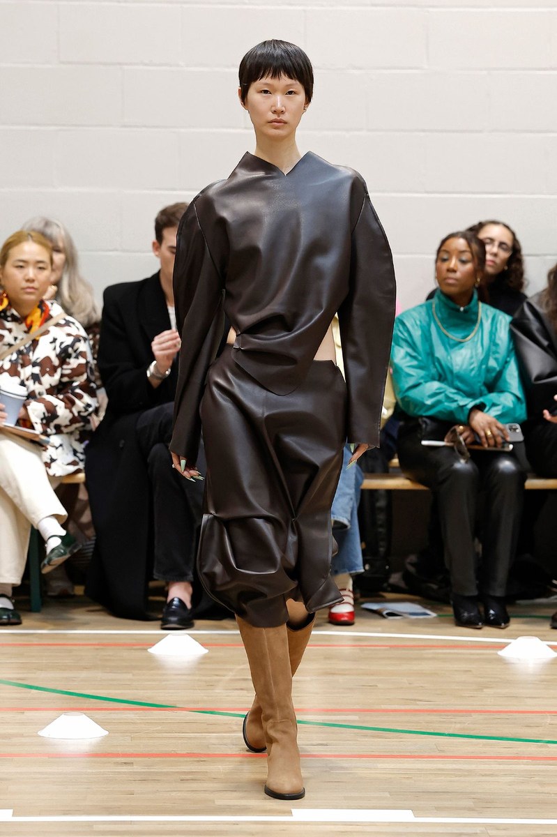 Look 19