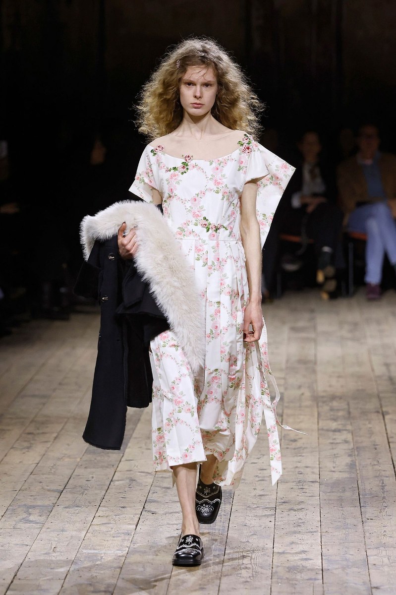 Look 7