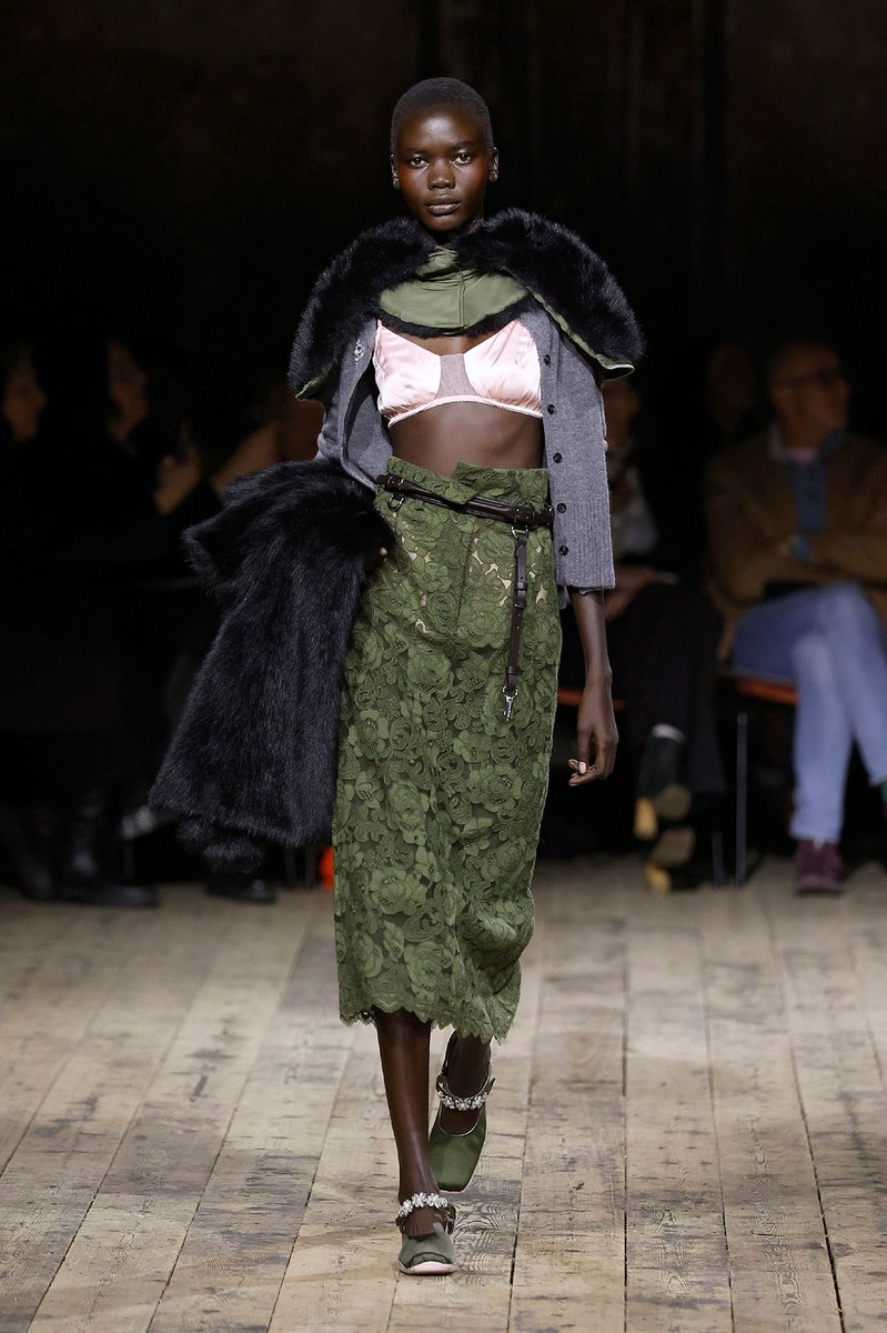 Look 19
