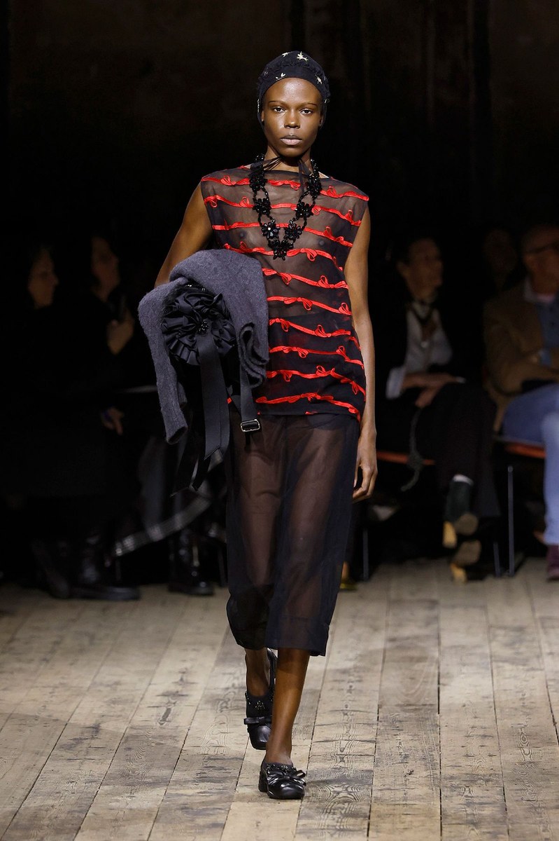 Look 25