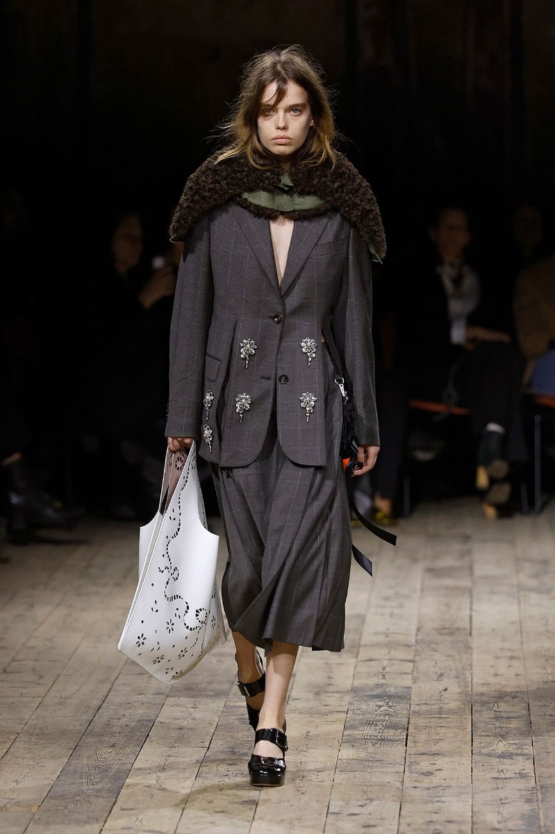 Look 44