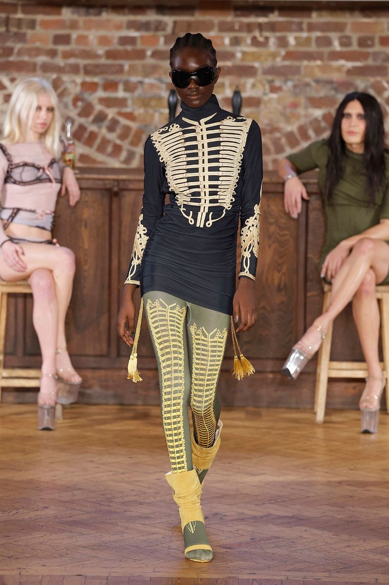 Look 5