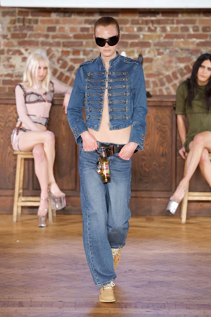 Look 24