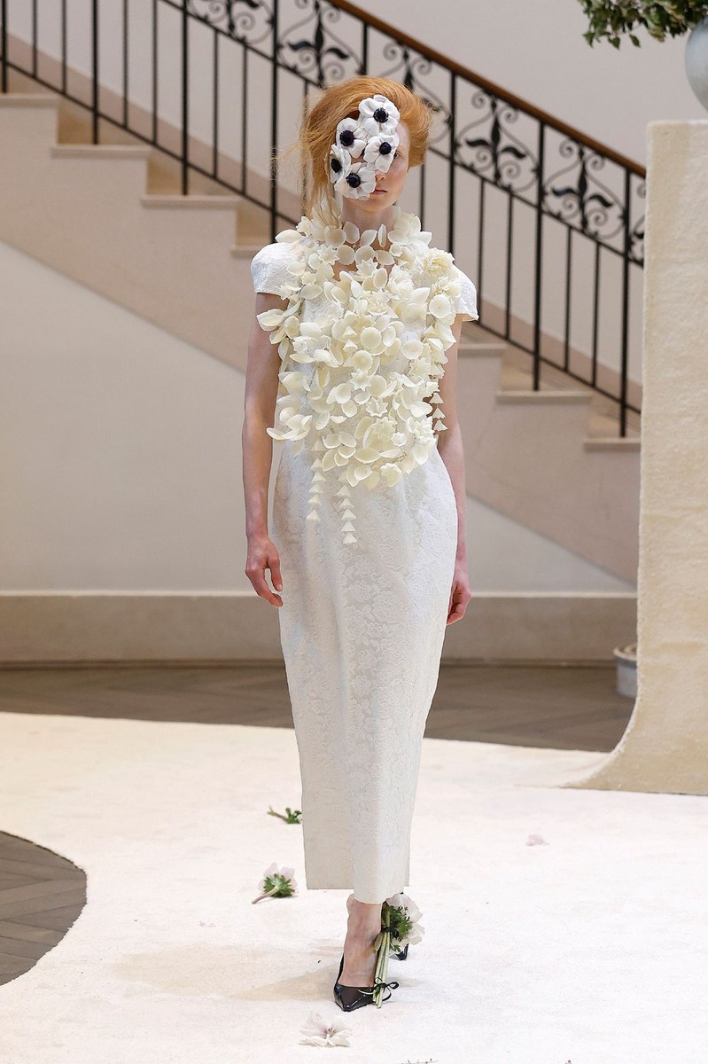 Look 25