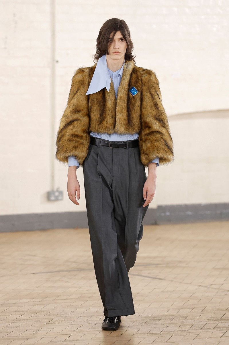 Look 4