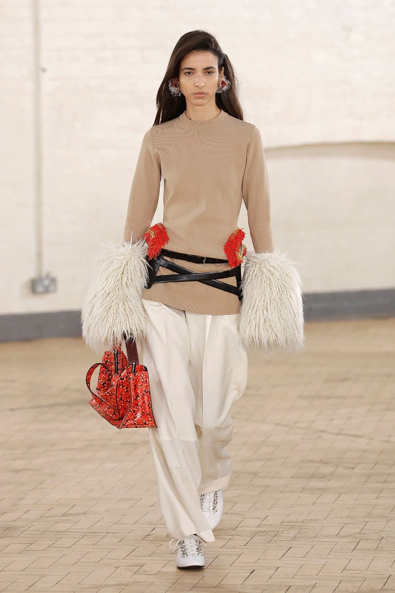 Look 8