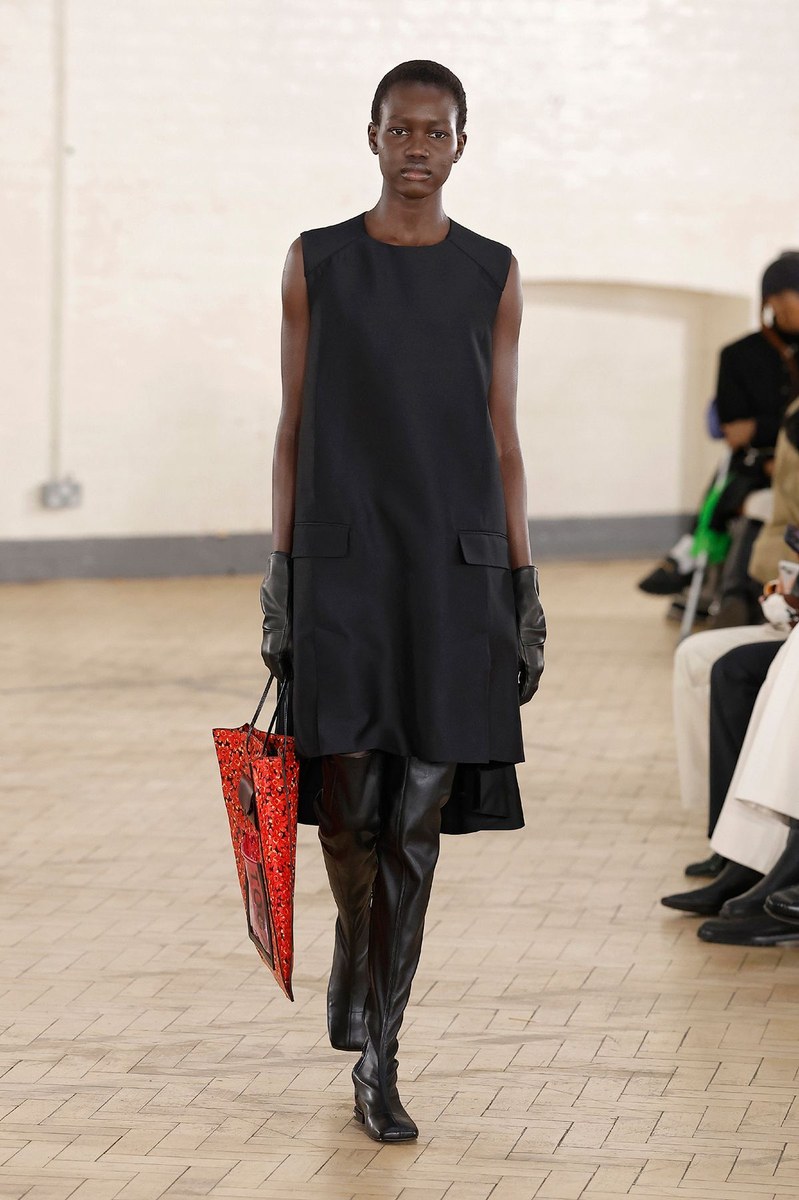 Look 13
