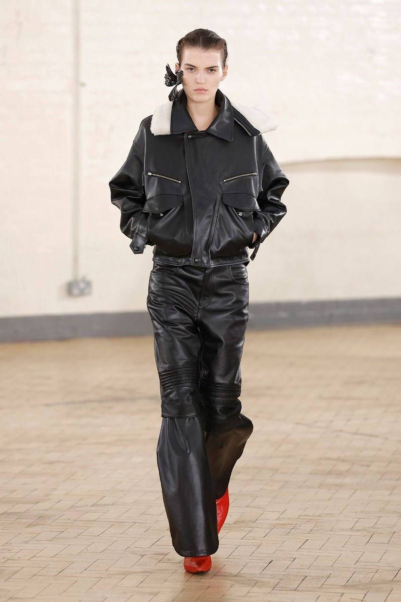 Look 28