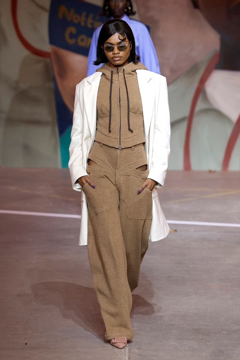 Look 11
