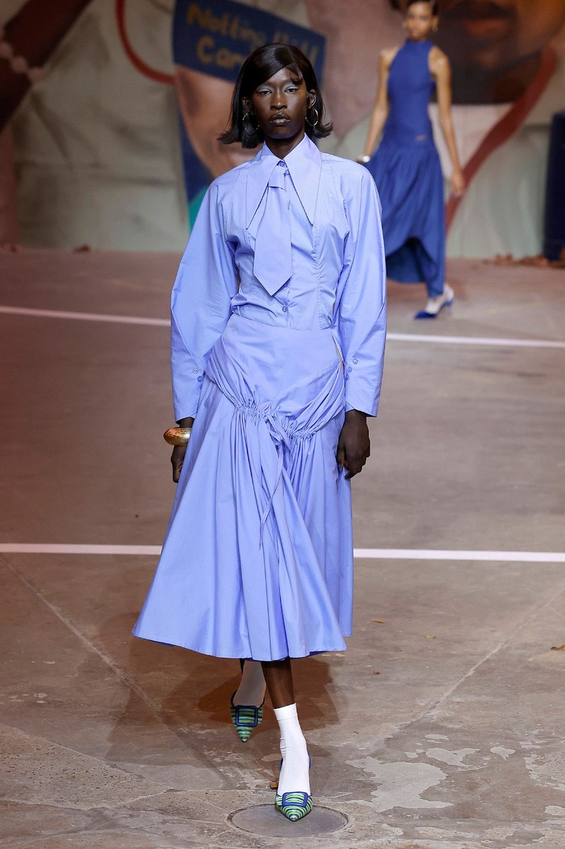 Look 12