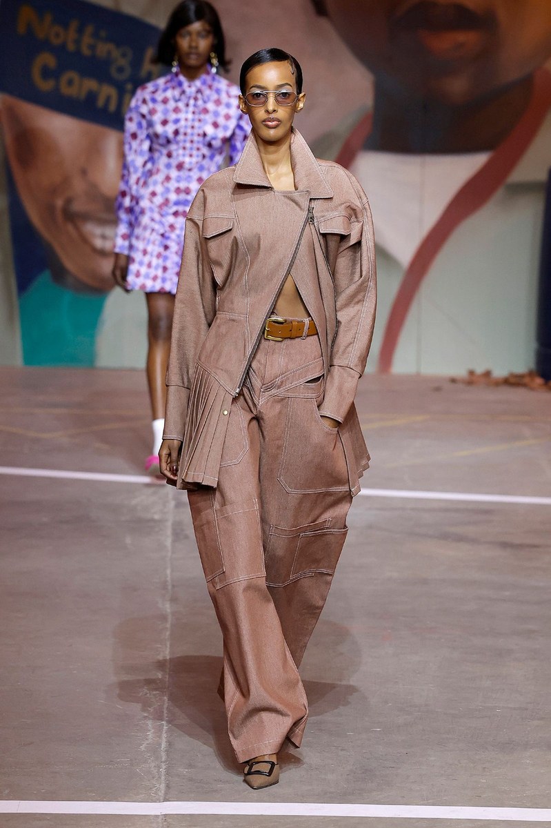 Look 14