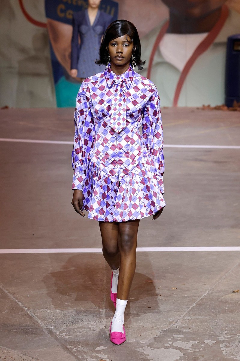 Look 15
