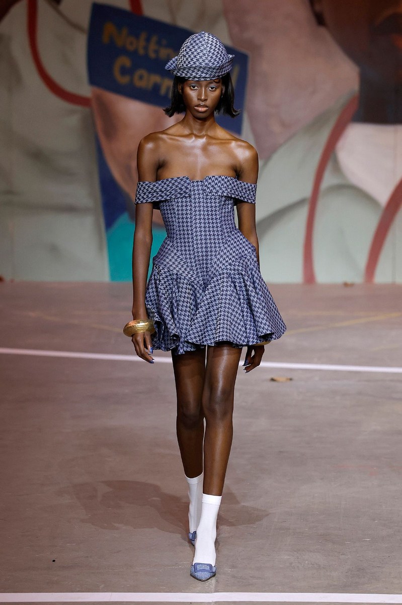 Look 19