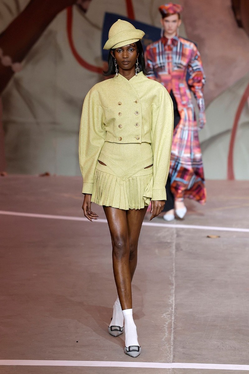 Look 26
