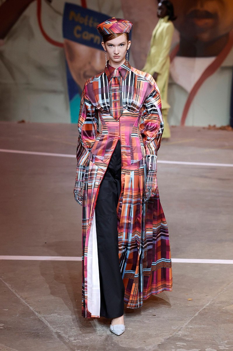 Look 27