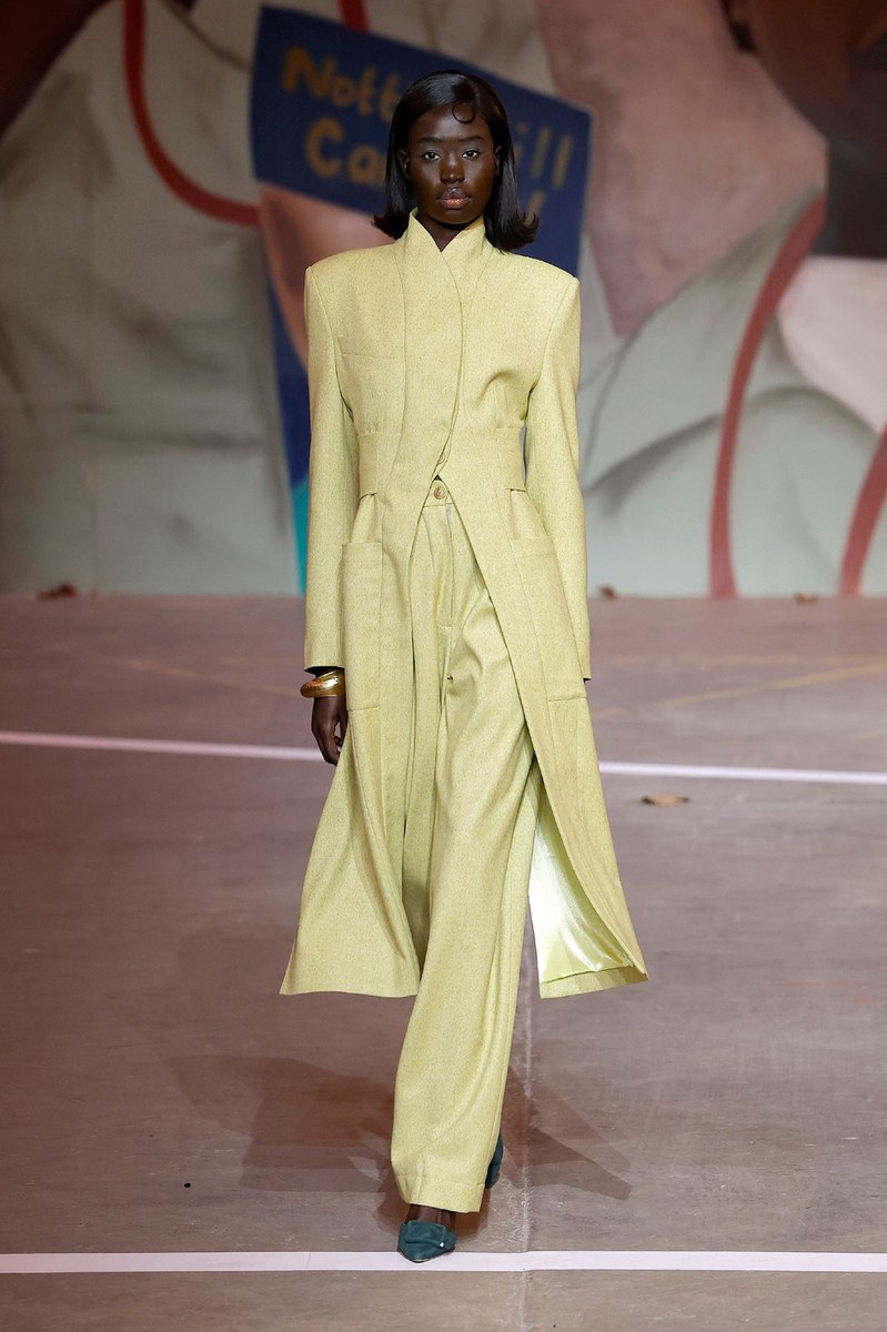 Look 28