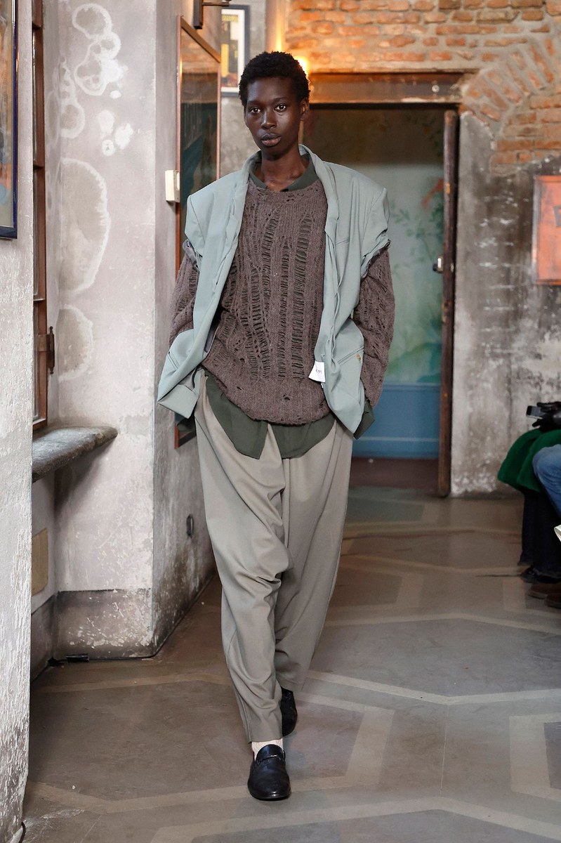 Look 2