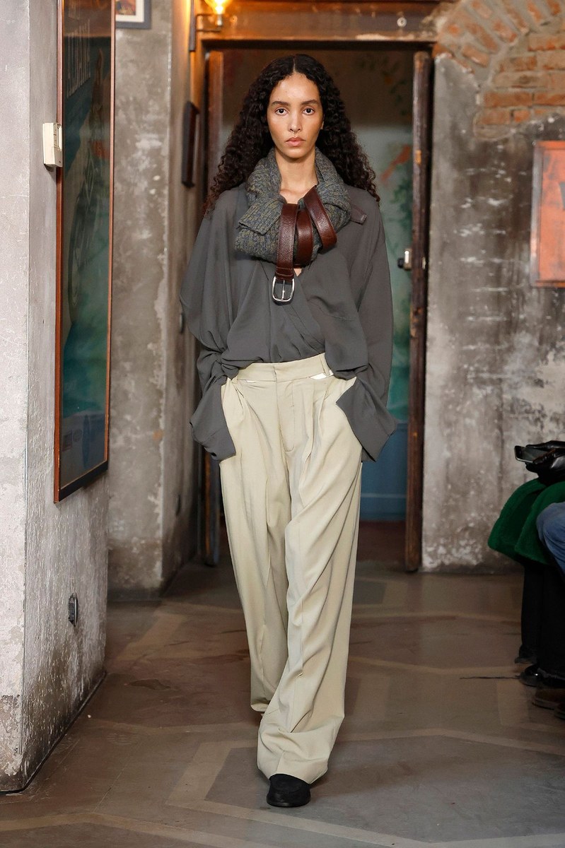Look 11
