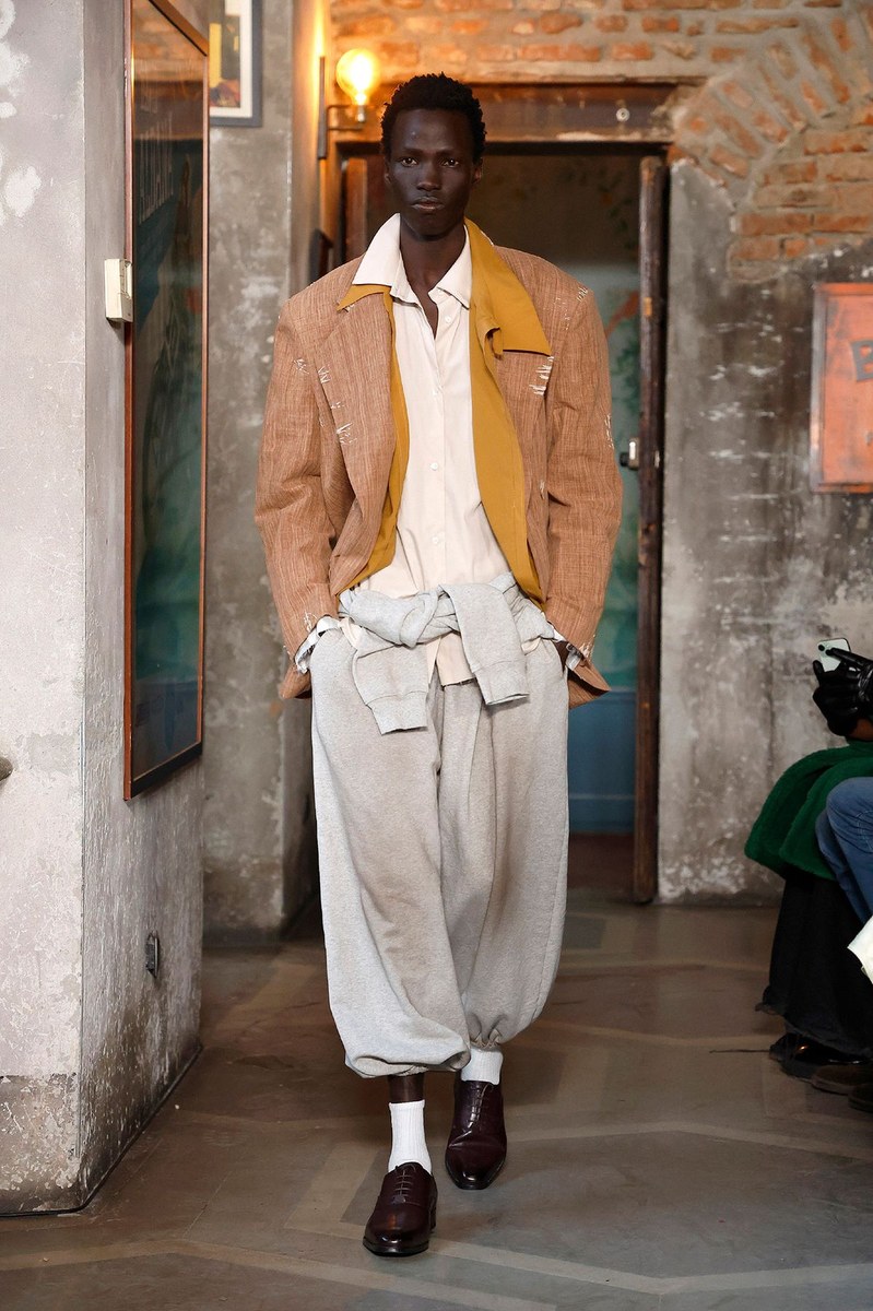 Look 24