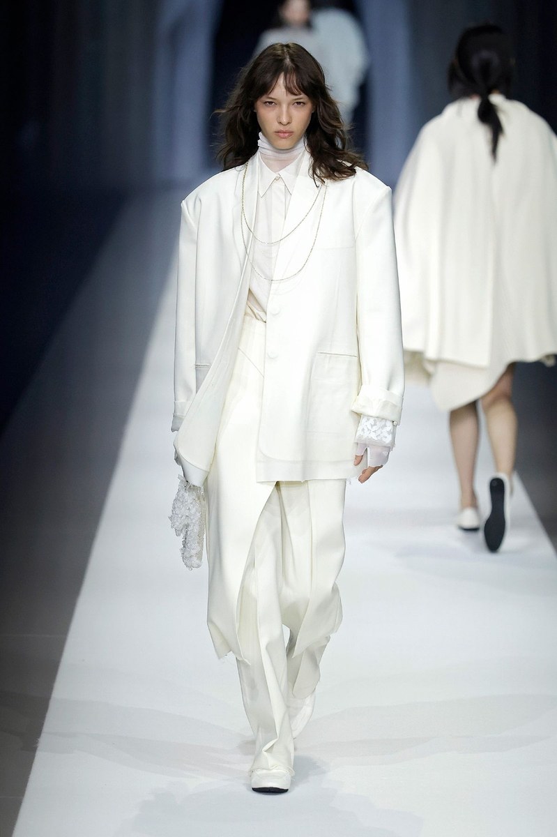 Look 4