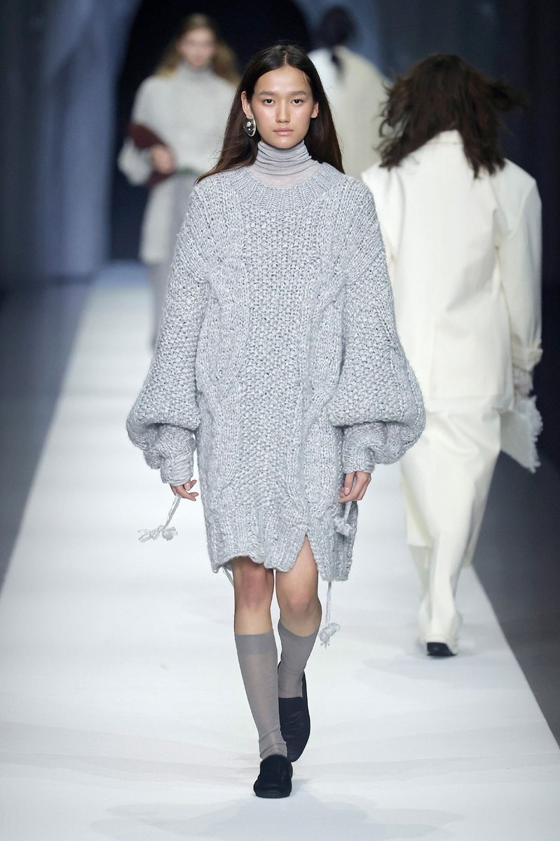 Look 5