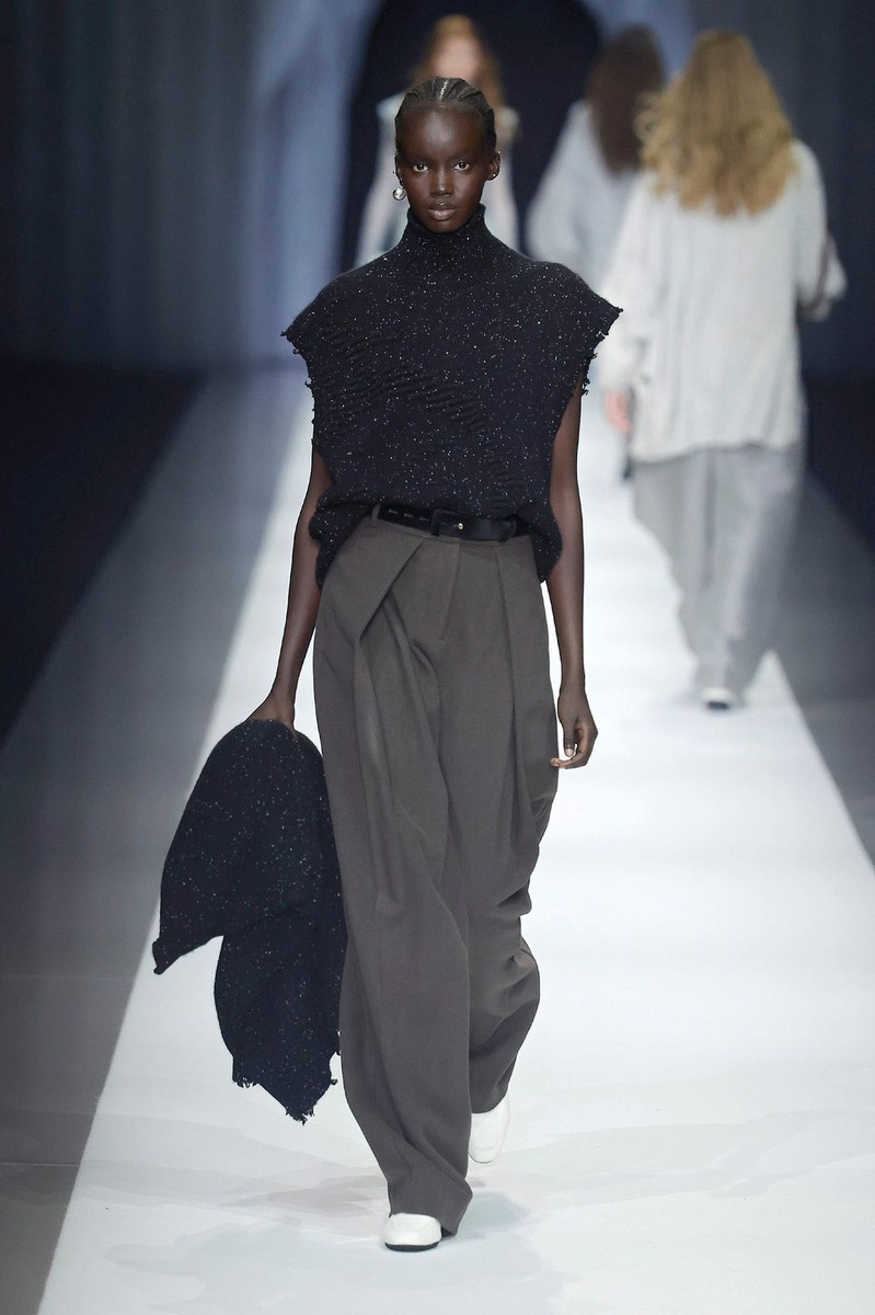 Look 7