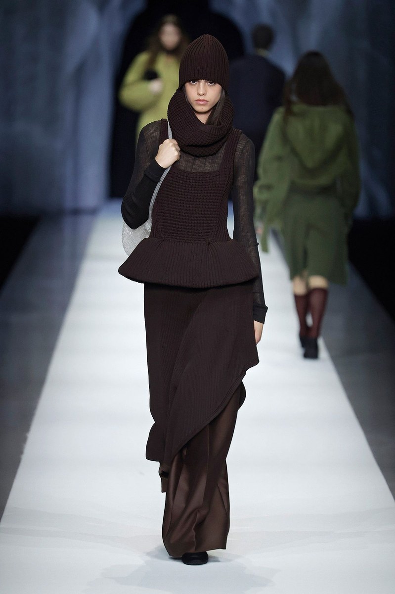 Look 17