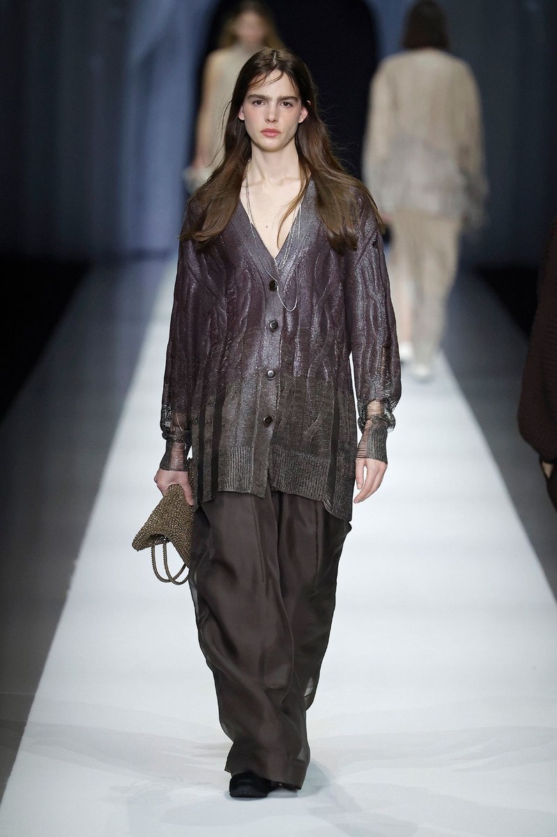 Look 25