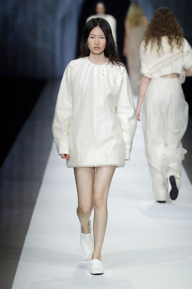 Look 28