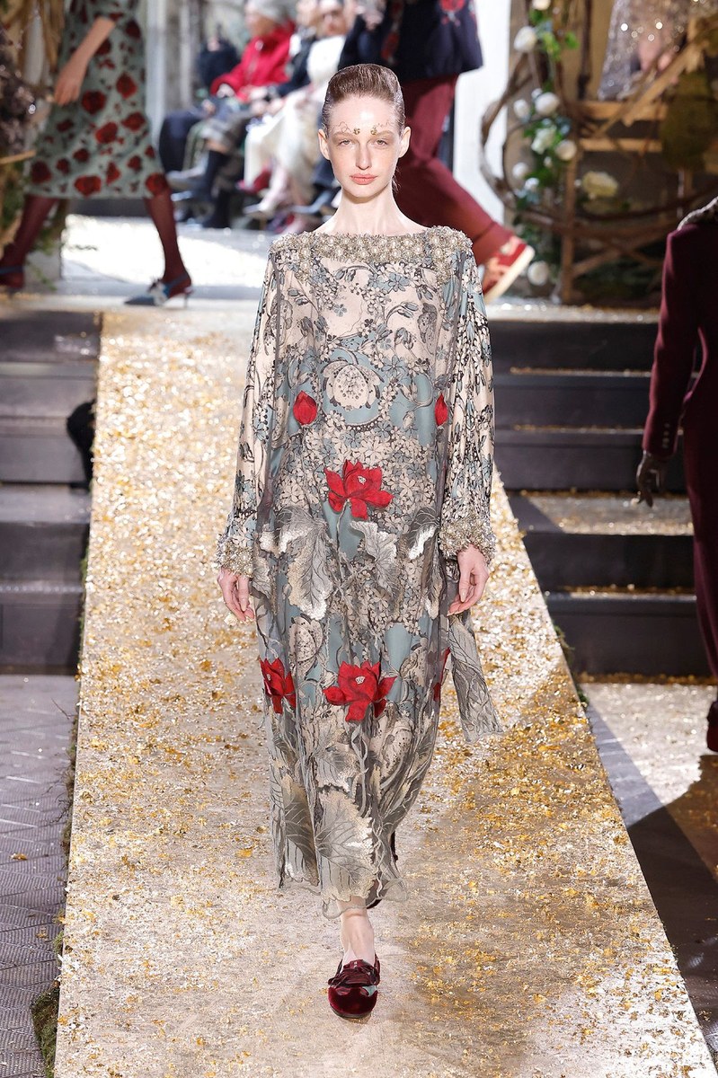 Look 7