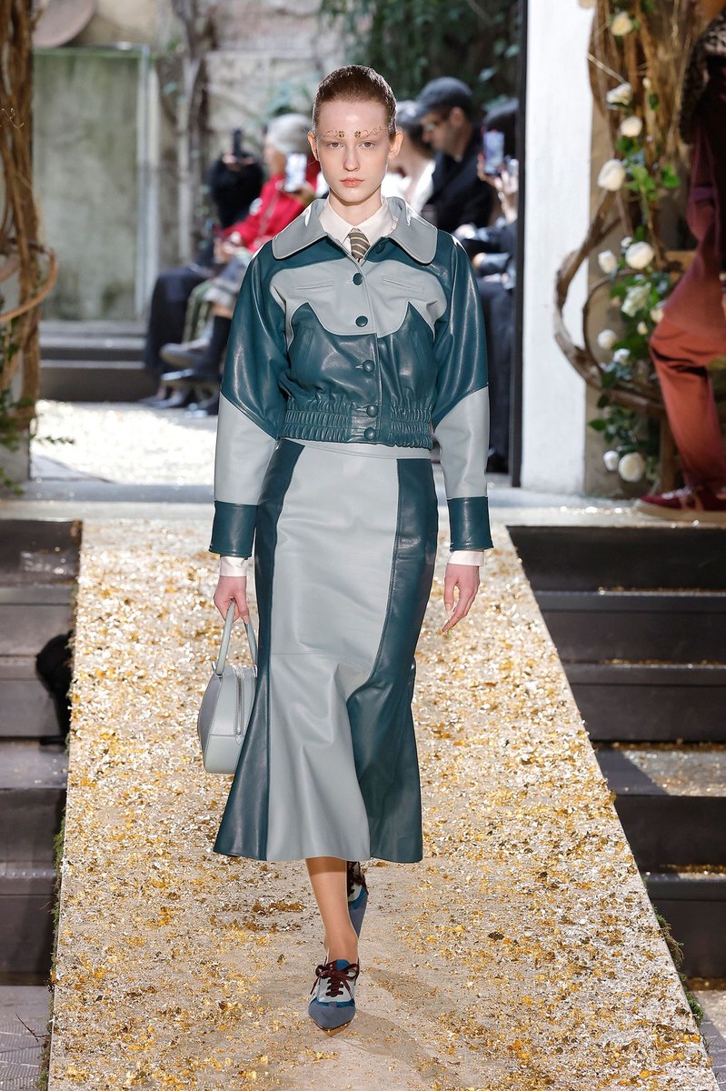 Look 8