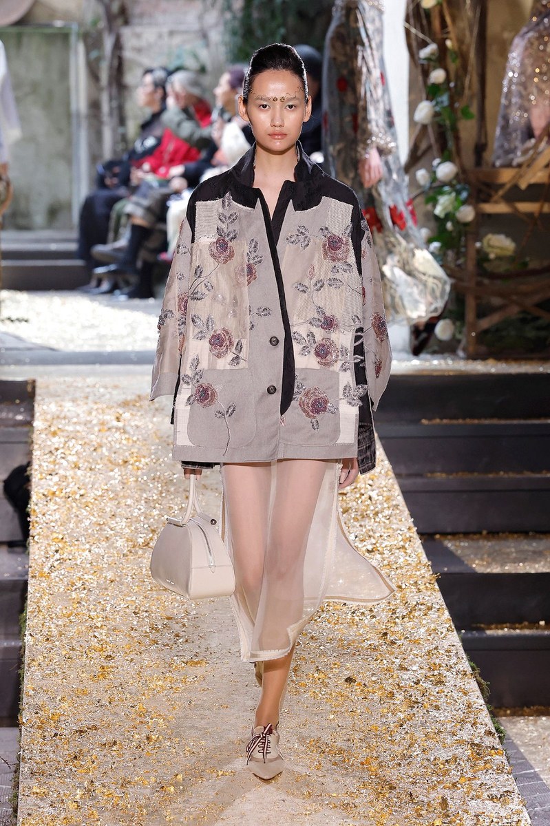 Look 9