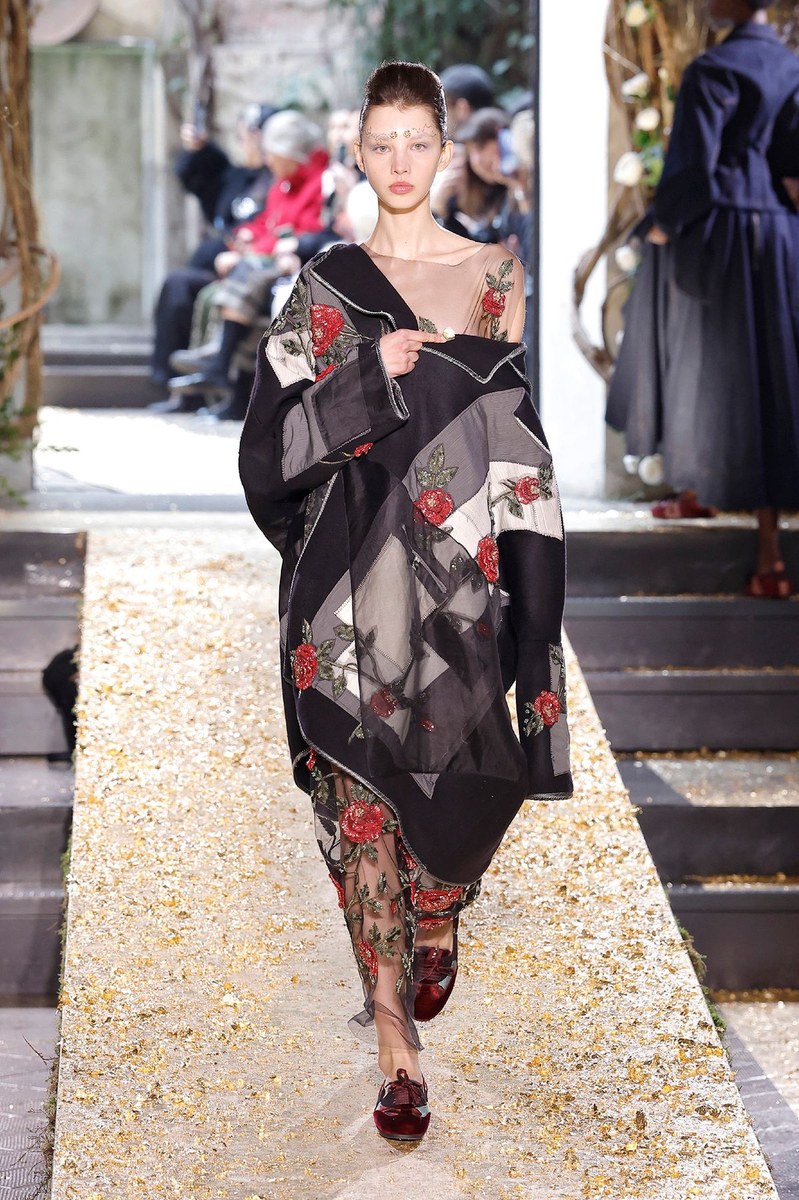 Look 15