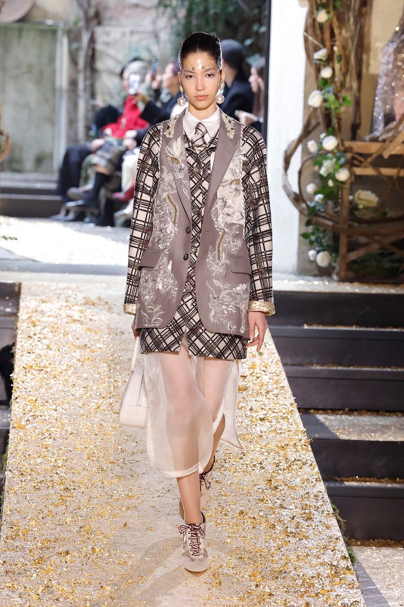 Look 22