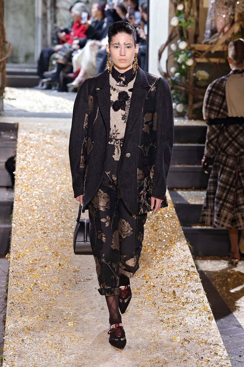 Look 26